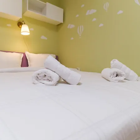 Riverside 2-bedroom 公寓 *