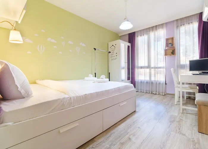 Riverside 2-bedroom بلوفديف