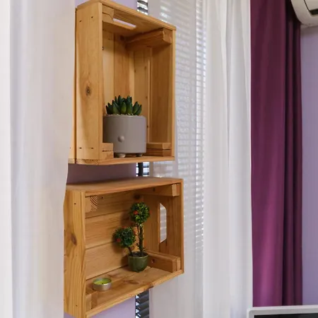 Riverside 2-bedroom Apartment *