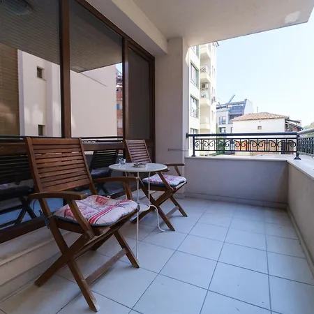 شقة Riverside 2-bedroom *