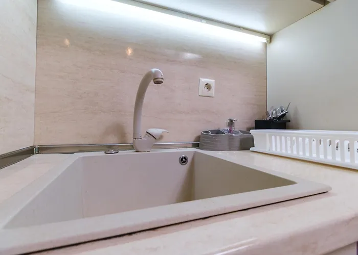 Riverside 2-bedroom *